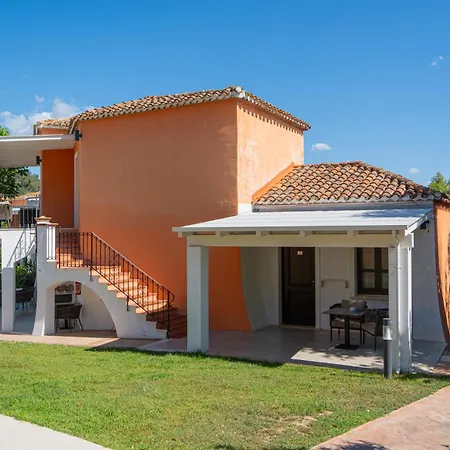 Felix - Galanias & Retreat 4*