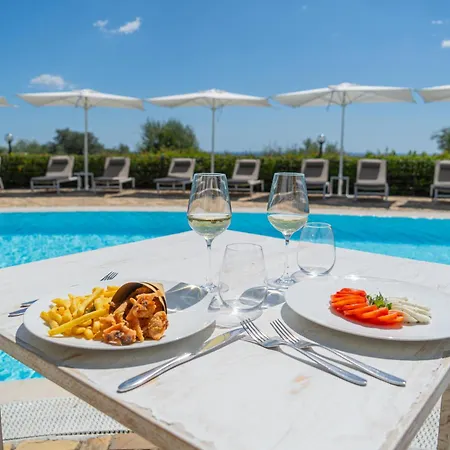 Felix - Galanias & Retreat Bari Sardo