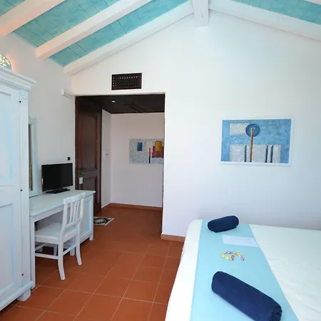 Felix - Galanias & Retreat 4*