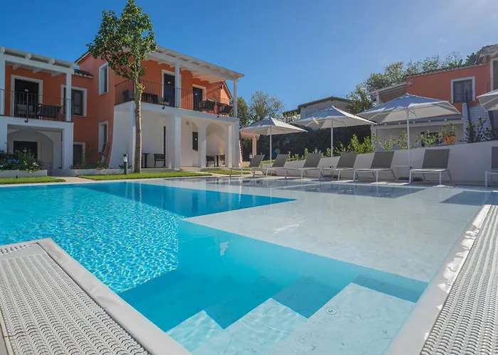 Felix - Galanias & Retreat Hotel