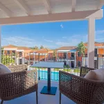 Felix - Galanias & Retreat Hotel
