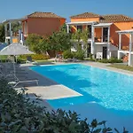 Felix - Galanias & Retreat Bari Sardo