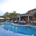 Felix - Galanias & Retreat Hotel