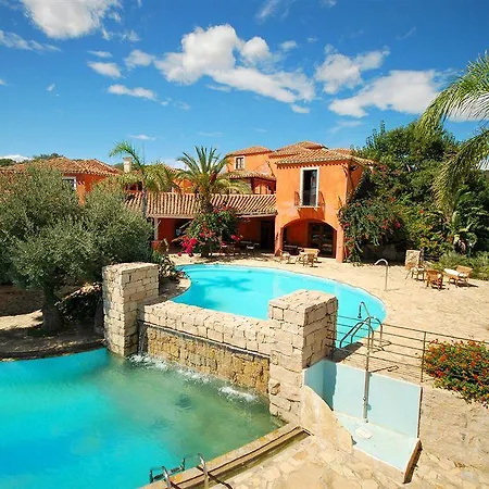 Felix - Galanias & Retreat Hotel Bari Sardo