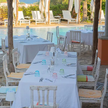 Felix - Galanias & Retreat Hotel