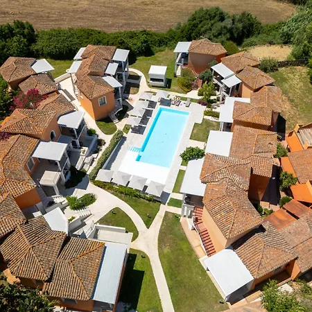 Felix - Galanias & Retreat Bari Sardo