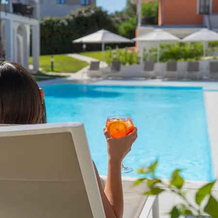Felix - Galanias & Retreat Hotel