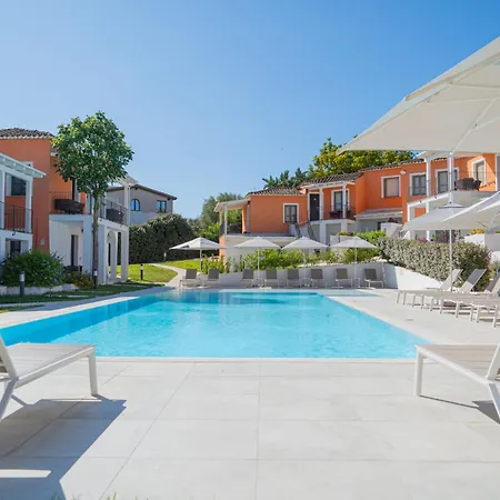 Felix - Galanias & Retreat Hotel