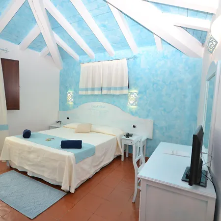 Felix - Galanias & Retreat Bari Sardo