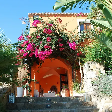 Felix - Galanias & Retreat Hotel