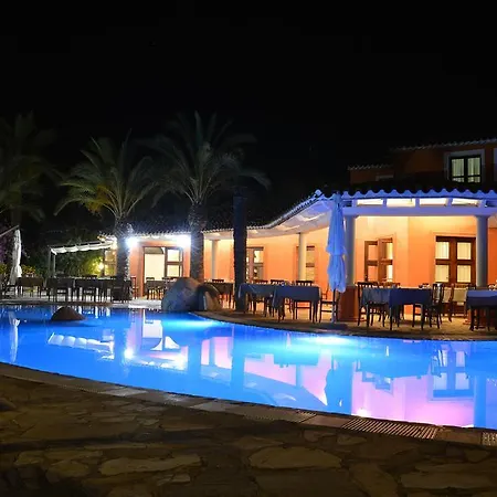 Felix - Galanias & Retreat Hotel