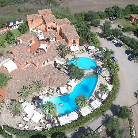 Felix - Galanias & Retreat 4* Бари-Сардо