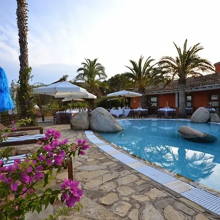 Felix - Galanias & Retreat 4*